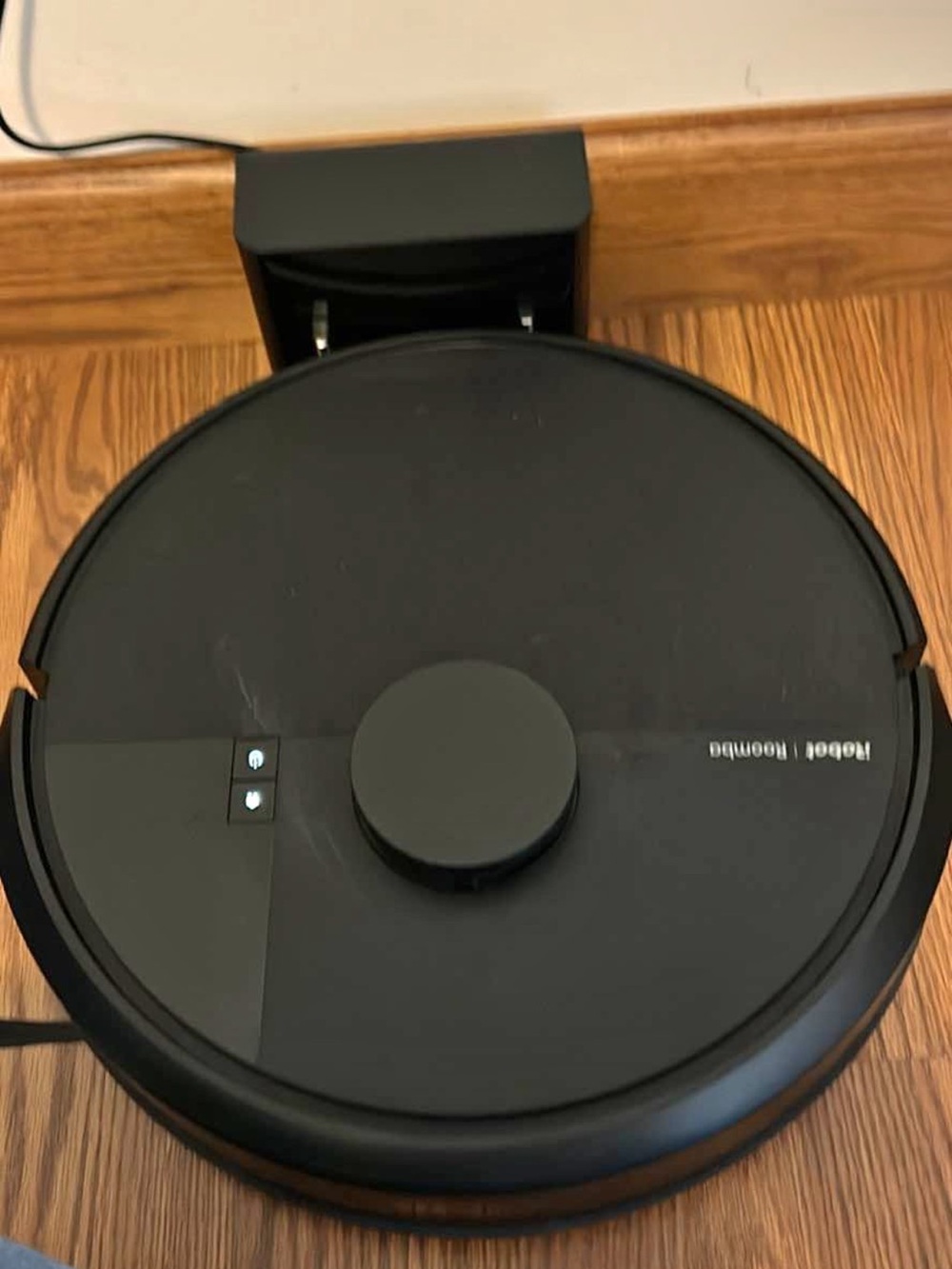 Roborock Robot Vacuum in Matte Black parts Only